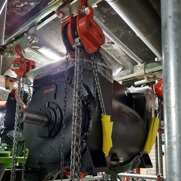 heavy motor lift and shift