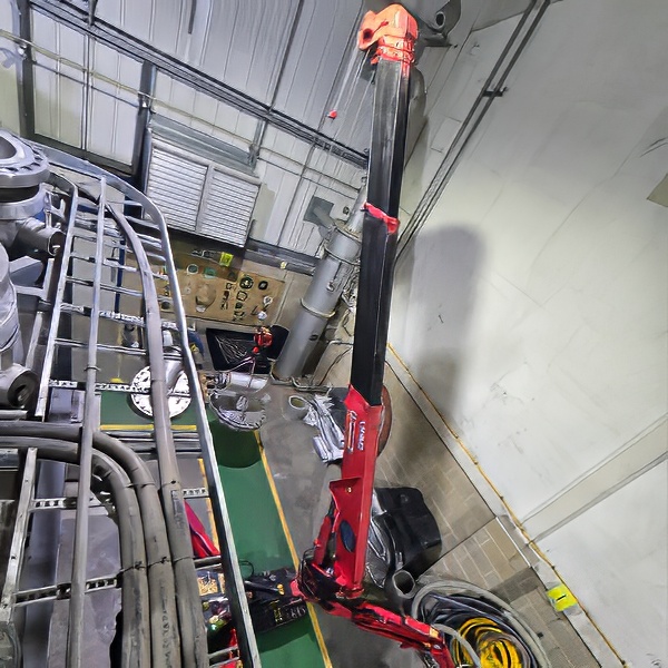 Contract lifting service with planned crane operation